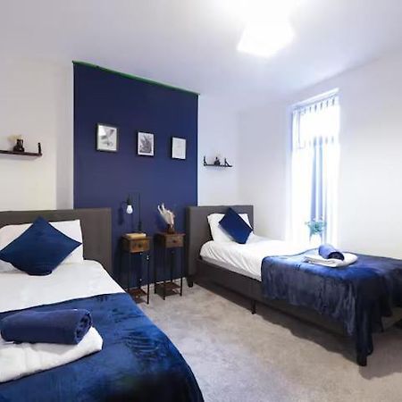 Pet-Friendly 3Br Home, Sleeps 7, 1 Mile From City Centre Λιντς Εξωτερικό φωτογραφία