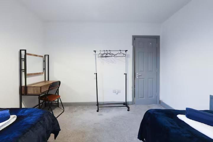 Pet-Friendly 3Br Home, Sleeps 7, 1 Mile From City Centre Λιντς Εξωτερικό φωτογραφία
